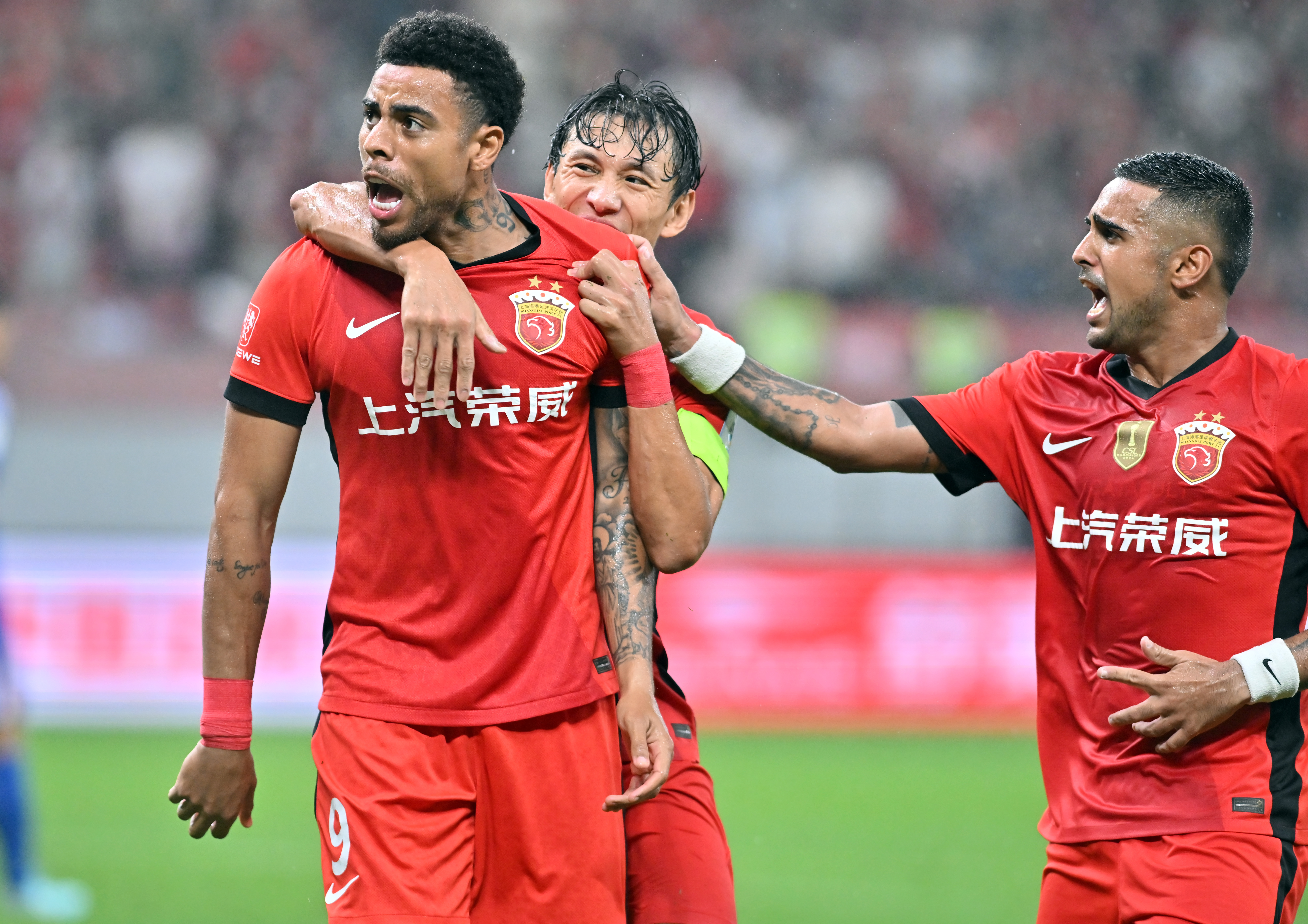 上海海港内部会议纪要流出——国际比赛日强势反弹，欧冠使命明确，轮换策略成焦点的简单介绍