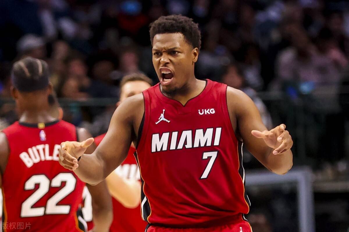 包含西甲倒计时；夏洛特黄蜂转会期更衣室发声；细节引发关注；管理层满意；赛季目标并未改变的词条