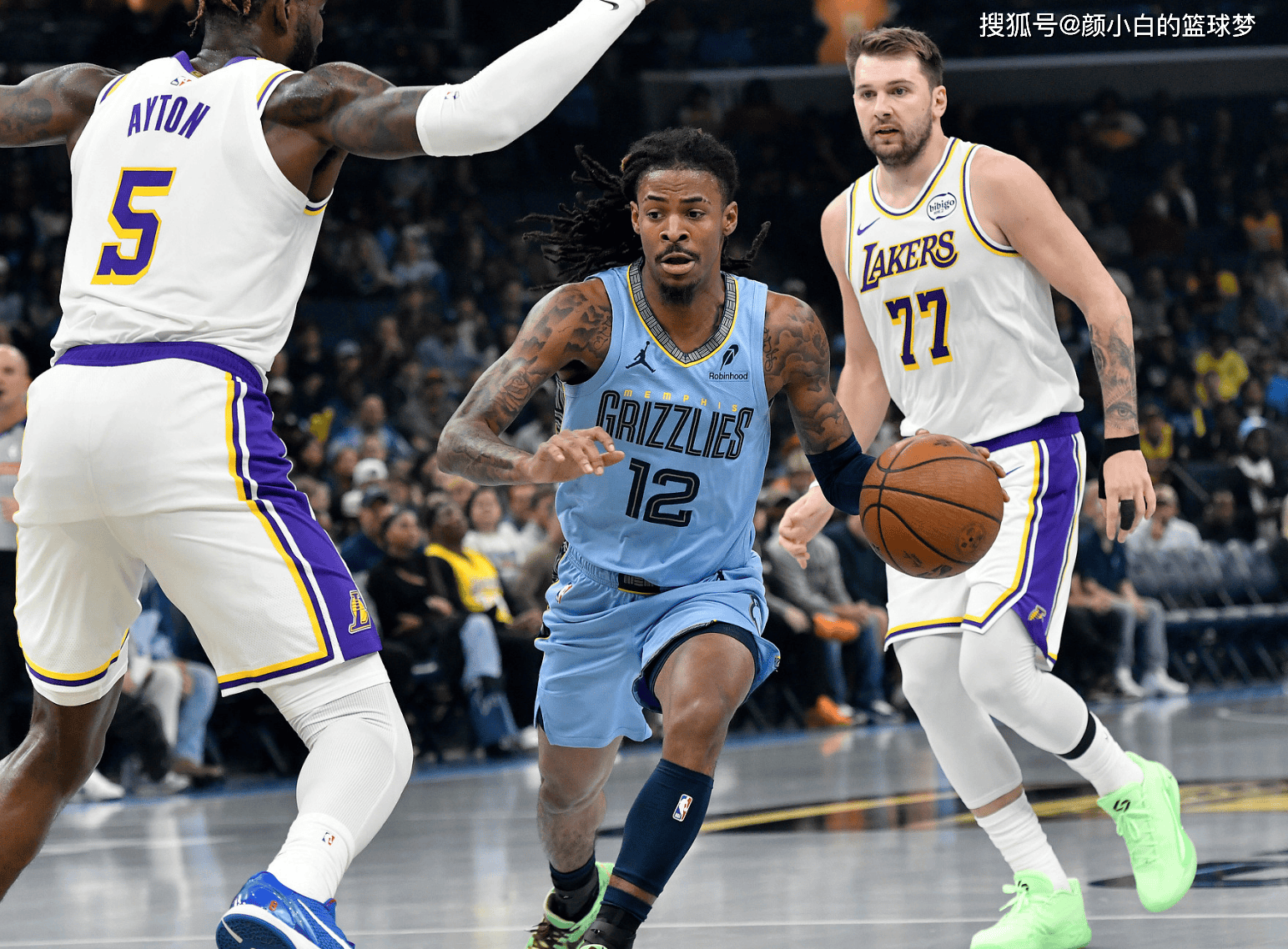 包含刚刚！清晨孟菲斯灰熊备战西甲克里夫兰骑士窗口期状态回暖，詹姆斯在尤文图斯比赛中大胜的词条